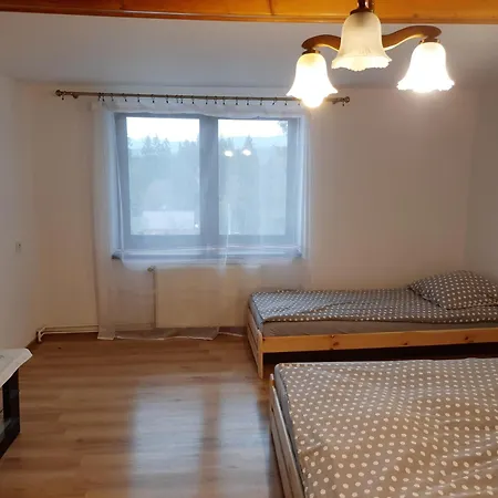 Δωμάτια σε οικογενειακή κατοικία U Juroszka *